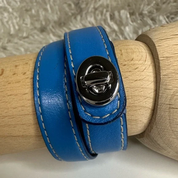 Coach Blue Wraparound Leather Bracelet with a Silver Plated Turnlock - Picture 4 of 13